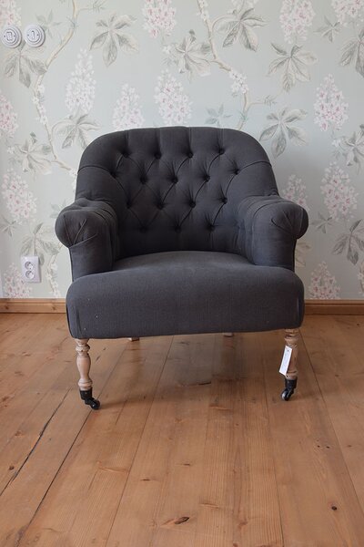 Čalouněné křeslo Oxford DT18 Barva nohou: Noir Black, Sametové čalounění: Steel, Přírodní látka: Iceblue