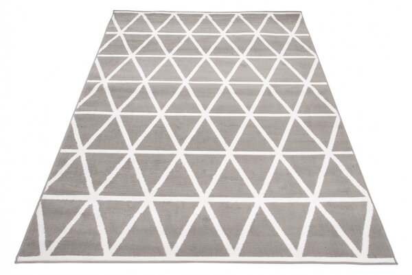 Moderní kusový koberec CHAPPE CH5520 - 140x200 cm