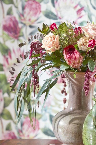 Sanderson King Protea Odstín tapety: Linen/Mica