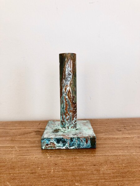 Svícen mosazný s patinou 12x7x7cm