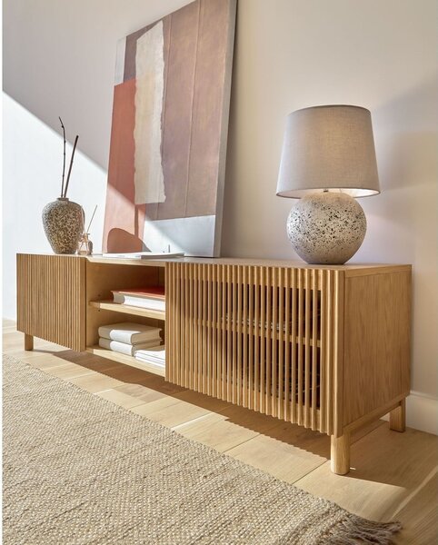TV stolek v dekoru dubu v přírodní barvě 180x50 cm Beyla – Kave Home