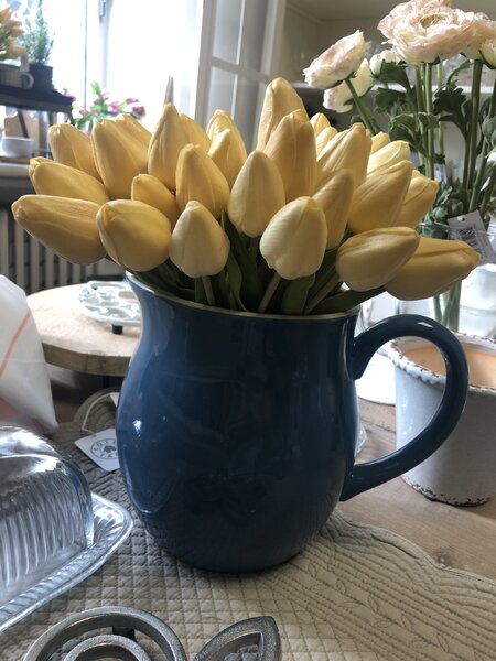 Chic Antique Svazek tulipánů