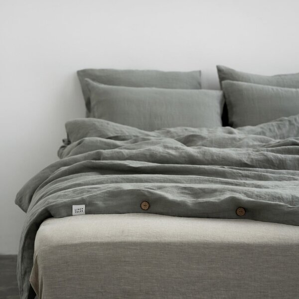 Khaki prodloužené lněné povlečení na dvoulůžko 200x220 cm – Linen Tales