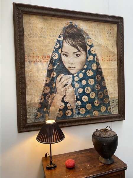 Obraz HOLČIČKA S MODRÝM ŠÁTKEM 120 x 120 CM