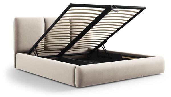 Krémová sametová čalouněná dvoulůžková postel s úložným prostorem s roštem 200x200 cm Brody – Mazzini Beds
