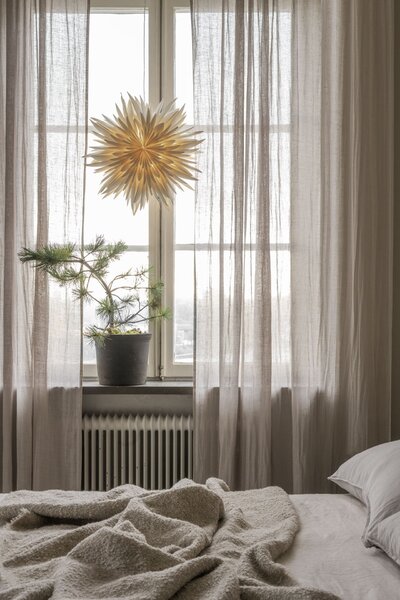 Závěsná svítící hvězda Maja White 50 cm