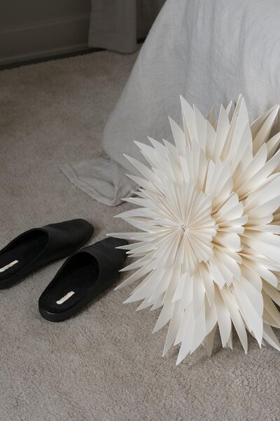 Závěsná svítící hvězda Maja White 50 cm