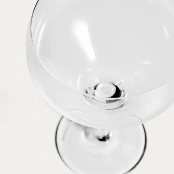Kave Home Sklenička na víno Orbida 350 ml