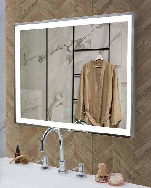 LED koupelnové zrcadlo ARGENS 80 cm 60 cm Stříbrná
