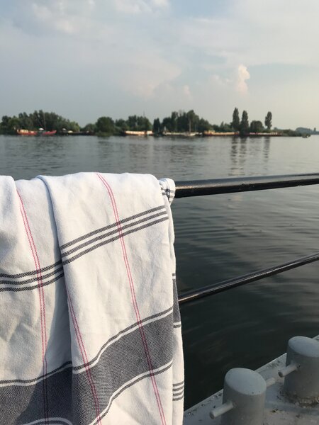 Osuška bavlněná - oceánově modrá s nefritově zelenými proužky