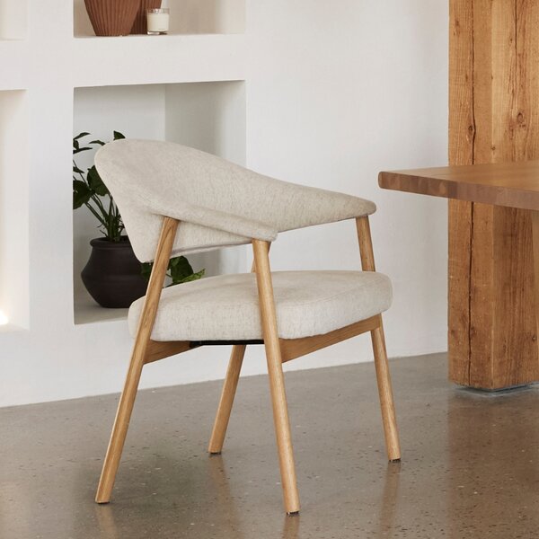 Unique Furniture Krémově bílá jídelní židle Elk s dubovou podnoží