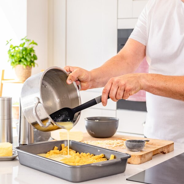 Stěrka nabírací silikonová KitchenAid Classic Collection 30 cm šedá KHA030OHCHGG