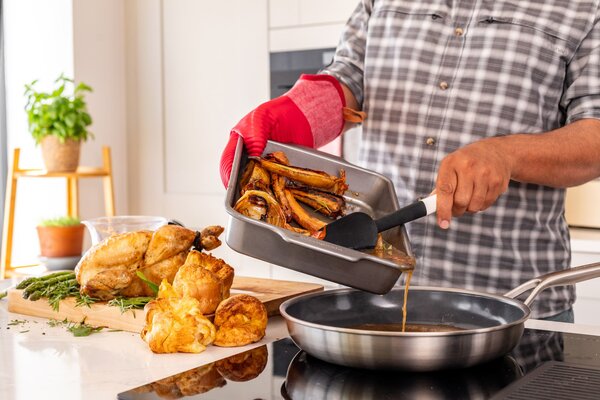 Stěrka nabírací silikonová KitchenAid Classic Collection 30 cm bílá KHA030OHPNG
