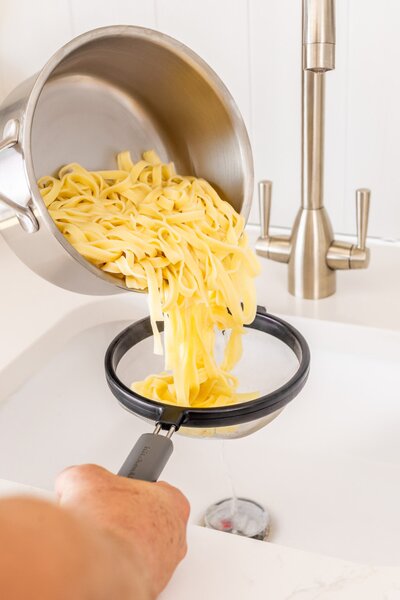 Sítko jemné KitchenAid Classic Collection 17 cm šedá KHA161OHCHGG
