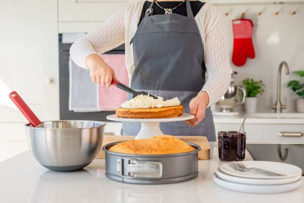 Stěrka silikonová KitchenAid Classic Collection 30 cm červená KHA031OHEREG