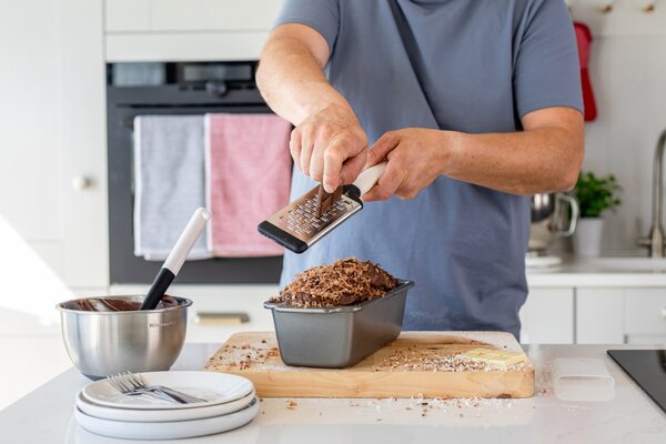 Struhadlo středně hrubé KitchenAid Classic Collection bílá KHA320OHPNG