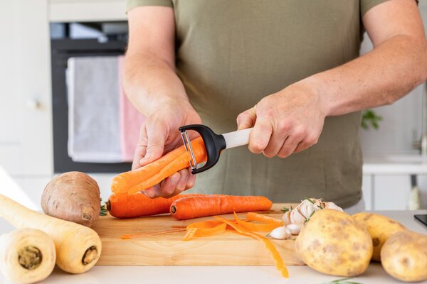 Škrabka příčná KitchenAid Classic Collection 17,5 cm bílá KHA145OHPNG