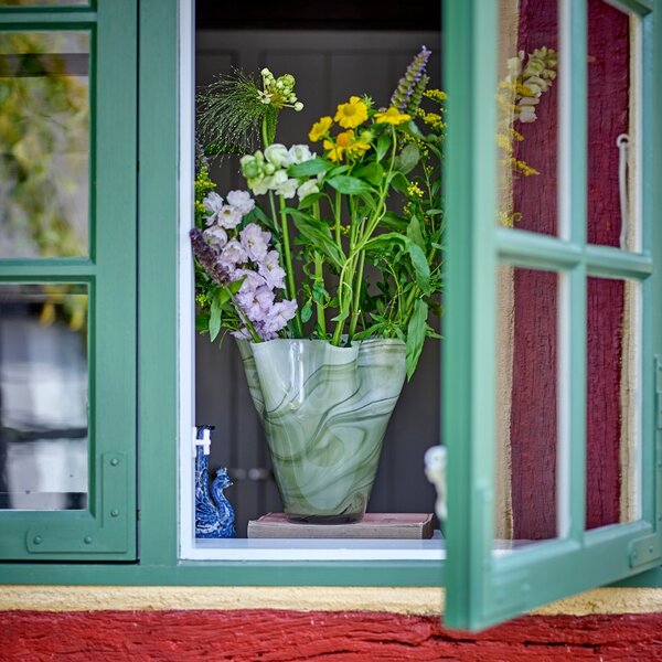 Bloomingville Zelená skleněná váza Toryn 24 cm