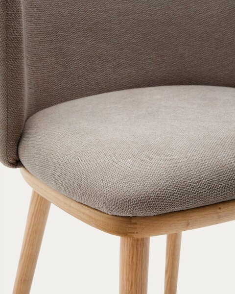 Světle hnědé čalouněné jídelní křeslo Ciselia – Kave Home