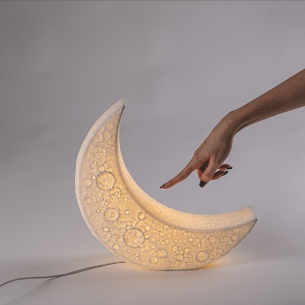 Seletti Bílá porcelánová stolní LED lampa My Tiny Moon