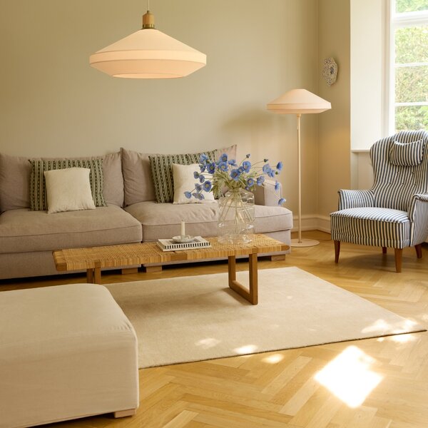 Halo Design Krémově bílá stojací lampa Paris Soft 140 cm