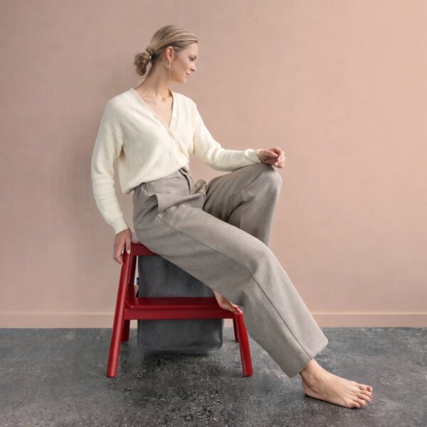 Umage Červeno-šedá dřevěná stolička Step It Up 48 cm