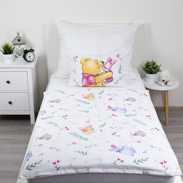 Bavlněné dětské povlečení do postýlky 100x135 cm Winnie the Pooh "Pooh Hugs" – Jerry Fabrics