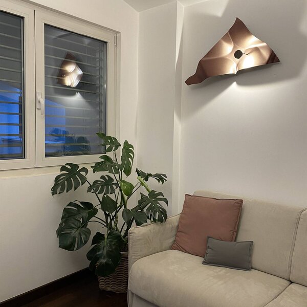 Knikerboker LED nástěnné světlo Zona d'ombra, sahara, 79 cm, stmívatelný, Krémová / jantar, Obývací pokoj / jídelna, kov, Design