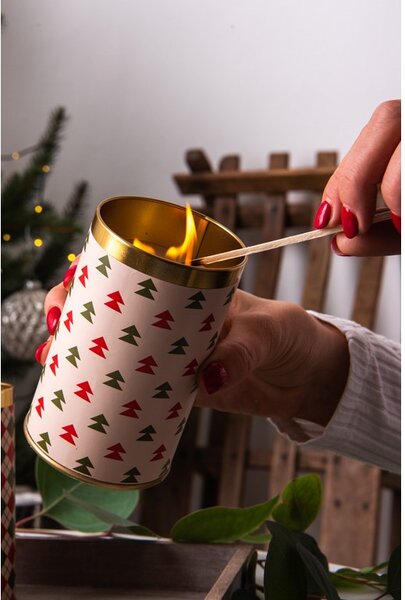Emocio béžová vonná svíčka v plechové dóze 77x127 mm - The Perfect Christmas Spice