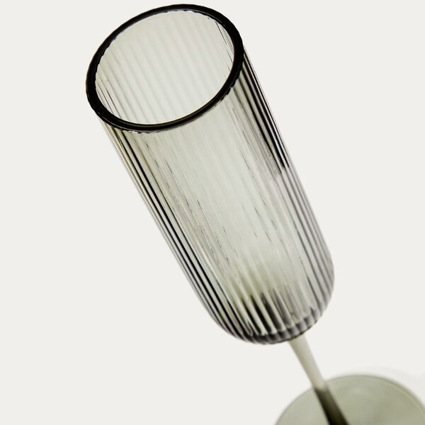 Šedá sklenice na šampaňské Kave Home Thiba 140 ml