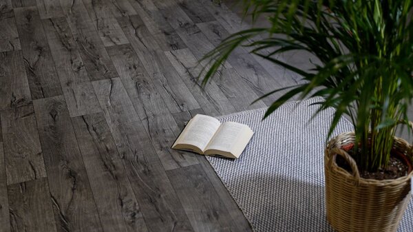 PVC podlaha Viva Hunter Oak S92 hnědá
