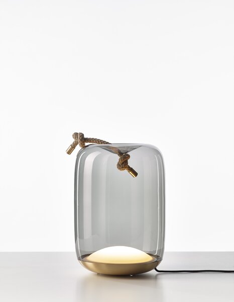 Brokis Designové stolní / stojací svítidlo Knot Cilindro table PC1078 Barva skla: Šedá kouřová - transparentní sklo, Povrchová úprava baldachýnu: Mosaz, Reflektor: Mosaz