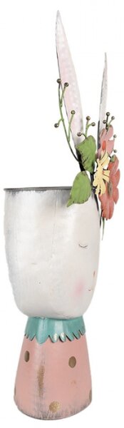 Bílý kovový obal na květináč ve tvaru zajíčka s kytičkami a růžovým tělem – 62 cm