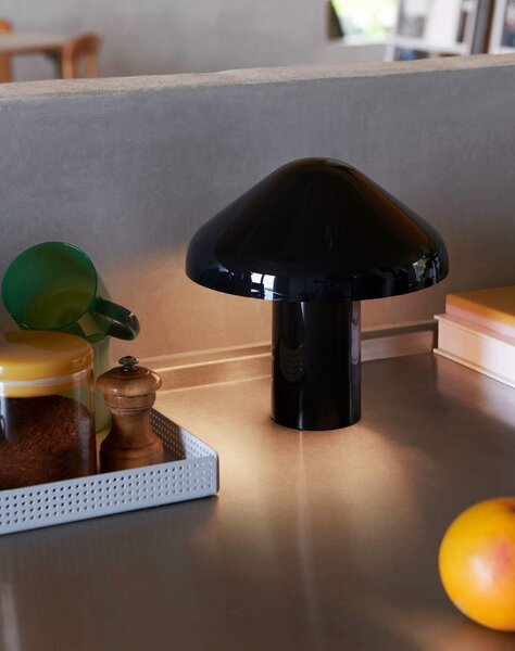 HAY Přenosná lampa Pao Ø23, soft black AE380