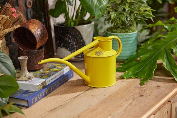 Konvička na zalévání Fazeley Flow Lotus Yellow – 1 l