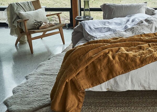 Skinnwille Home Collection Kožešina na židli Curly Beige, béžová, O34 cm
