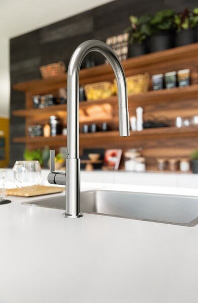 Franke Maris Slim Clear Water J Pull-Out kuchyňská baterie stojící chrom 120.0730.870