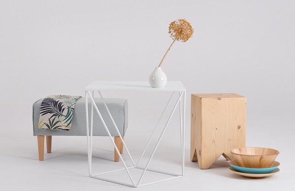 Nordic Design Bílý kovový konferenční stolek Deryl 55 x 55 cm