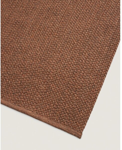 Vnitřní a venkovní koberec z recyklovaných vláken v terakotové barvě 160x230 cm Despas – Kave Home