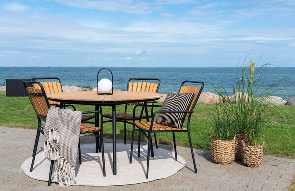 Nordic Living Teakový zahradní stůl Cleveland 130 cm