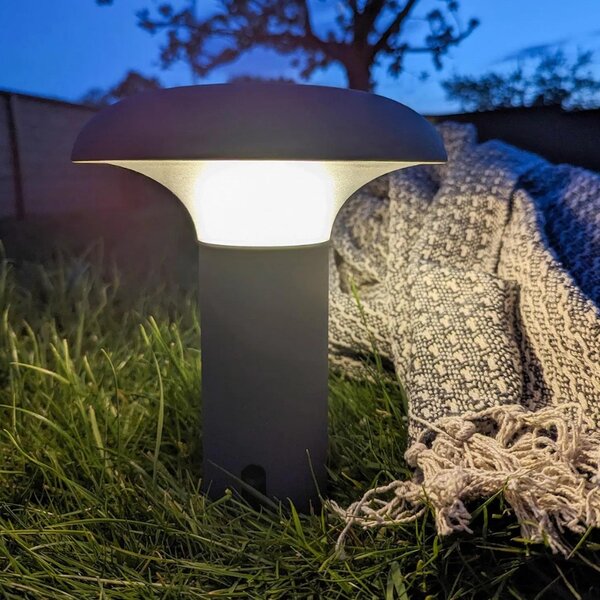 Nordic Living Šedá plastová dobíjecí zahradní LED lampa Ramsey