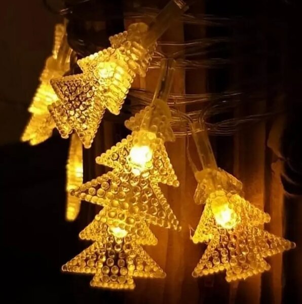 Vnitřní světelný vánoční řetěz s LED diodami ve tvaru vánočního stromečku - teplá bílá, průhledný kabel, 6m, 50 LED