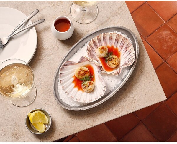 Servírovací tác z nerezové oceli 18,5x30 cm Serve – BonBistro