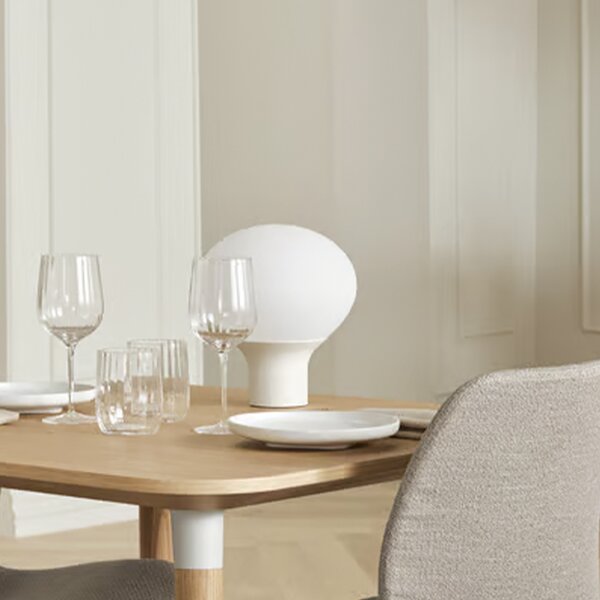Bolia designové stolní lampy Acorn Portable Lamp