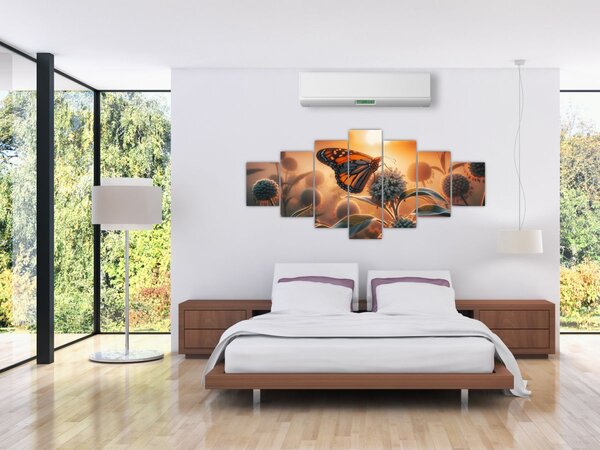 Obraz - Motýl v zapadajícím slunci (210x100 cm)