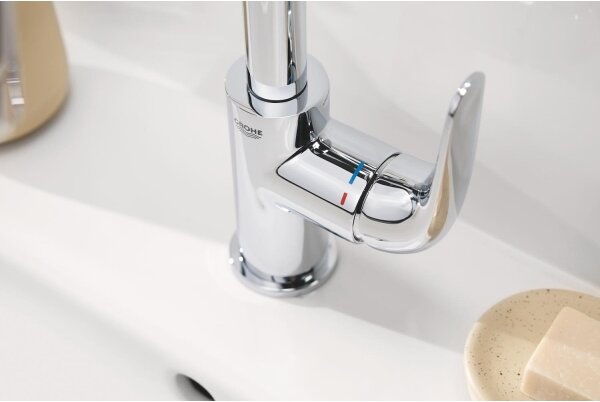 GROHE 24330001 - Umyvadlová baterie EUROSMART velikost L lesklý chrom