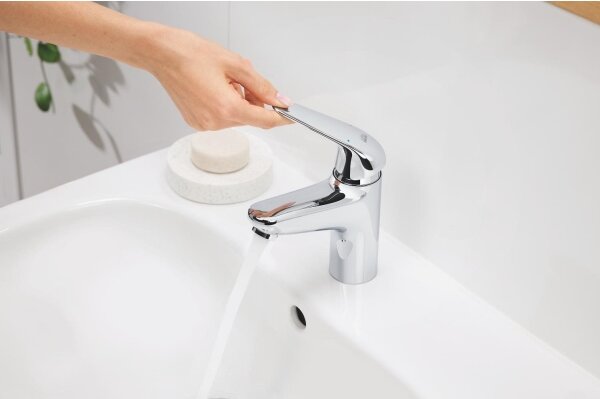 GROHE 24325001 - Umyvadlová baterie SWIFT DN 15 velikost M lesklý chrom