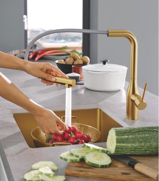 GROHE 30270GN0 - Dřezová baterie ESSENCE zlatá