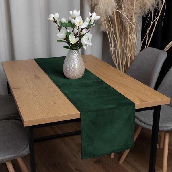 Biante Sametový běhoun na stůl Velvet Premium SVP-012 Zelený 35x120 cm