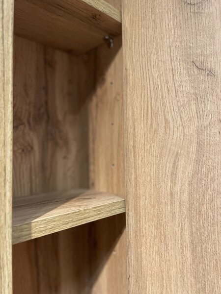 Lavedo Bronx Wotan Oak 65 – závěsná koupelnová galerka se zrcadlem a LED osvětlením (chrom 30 cm) | Lavedo by Aplomo